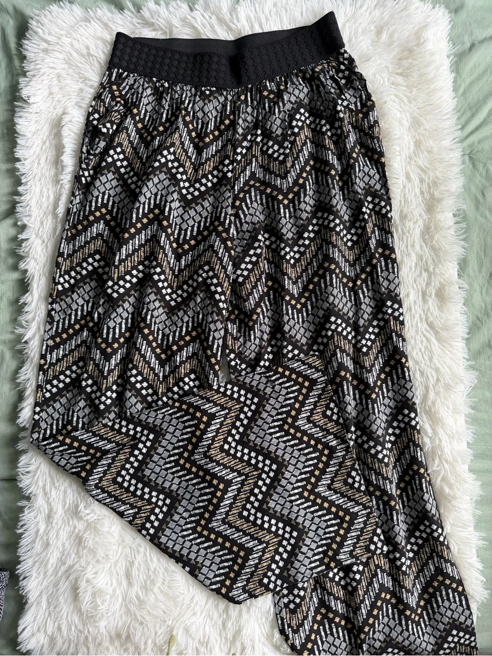JOE B by Joe Benbasset Boho Wide Leg Palazzo Pants Black Gray Geometric Print